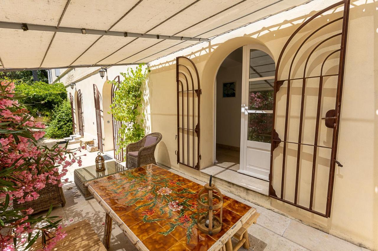 Mas De Capelou Bed & Breakfast Avignon Luaran gambar